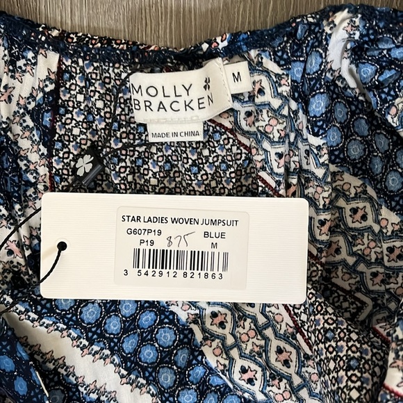 Molly Bracken Star Printed Woven Jumpsuit - Picture 10 of 10